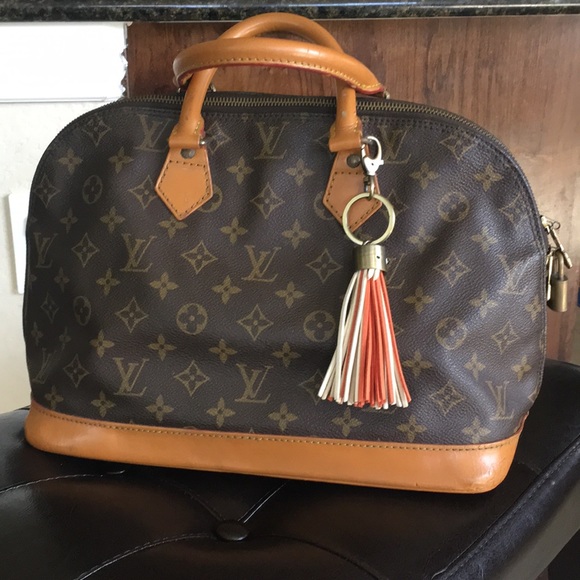 ❤️Authentic LouisVuitton monogram Alma mm❤️ - Picture 3 of 8